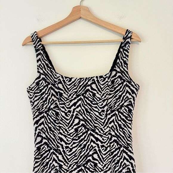 Banana Republic Sloan Zebra Print Square Neck Stretch Sheath Dress Size 6 - Picture 5 of 9